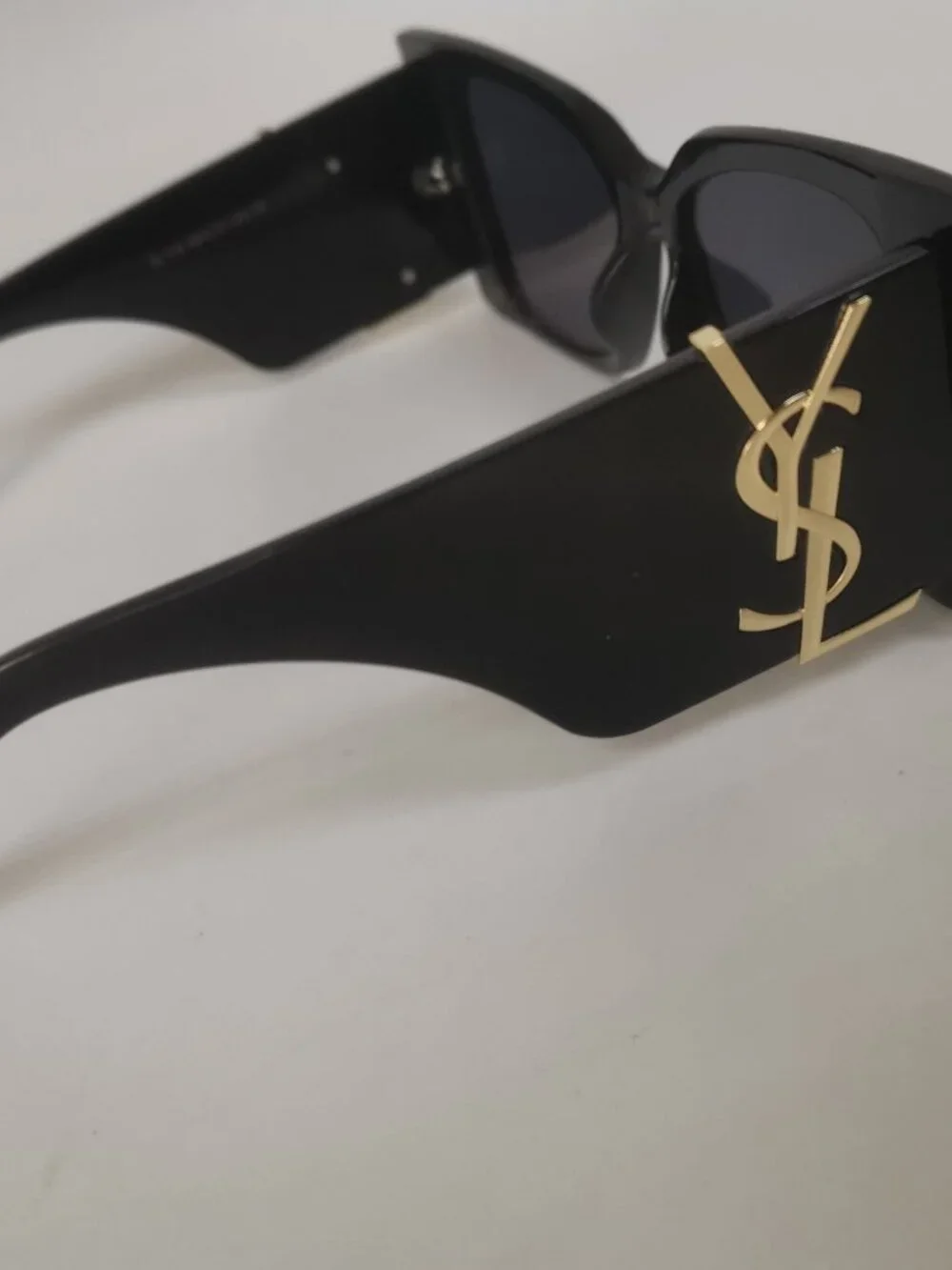 Pre-owned Saint Laurent Sunglasses Black New